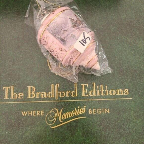 Thomas Kinkade Bradford Heirloom Christmas Ornament Olde Porterfield Gift Shop - Picture 10 of 10